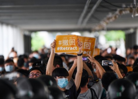 Surveillance-savvy Hong Kong protesters go digitally dark