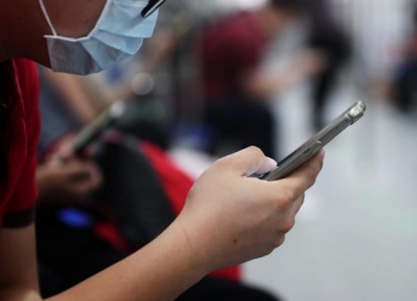 Rise of mid-range smartphones amid Covid-19 lockdowns, worsening economic outlook