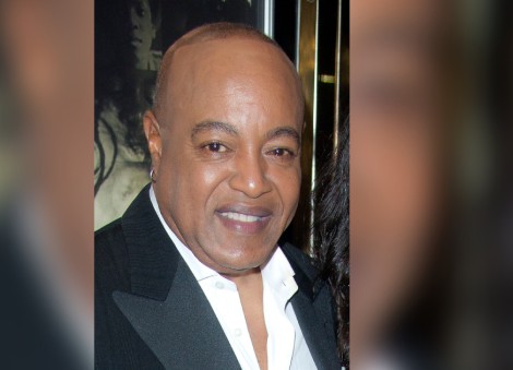 Peabo Bryson, known for duets from Disney's Aladdin and Beauty and the Beast, has died at 75