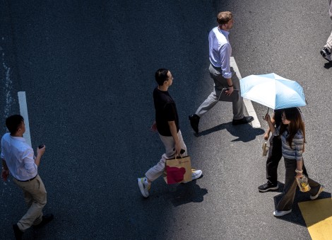 Warm and humid nights in first 2 weeks of June; mercury may hit 35 deg C on some days: Weatherman