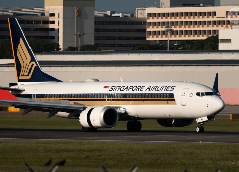 Singapore Airlines in talks for major new jet order, sources say