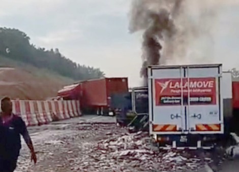 Multi-vehicle crash on Malaysia's North-South Expressway causes 9km traffic jam