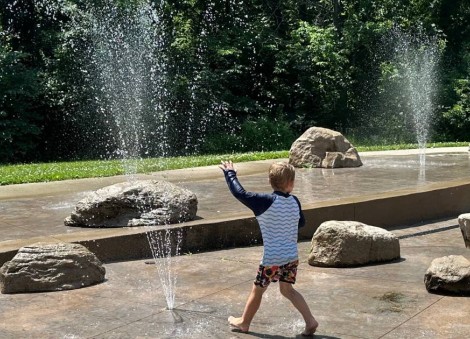 Sweltering US Midwest heat cancels outdoor plans as cooling centres open and the East braces