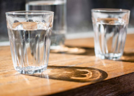 6 signs you are not drinking enough water