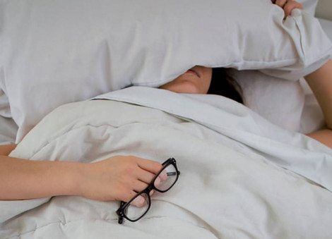 9 ways to cope after a night of insomnia