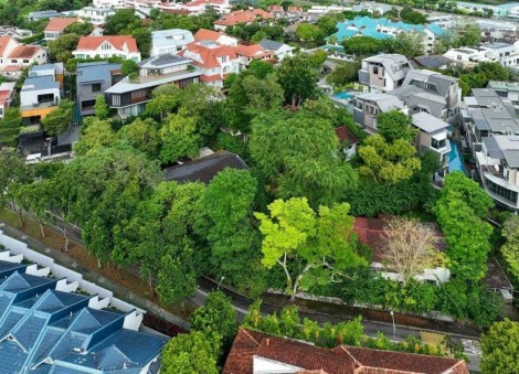 Sold for $61.1m: Proceeds from sale of Dick Lee family's bungalows going to charity