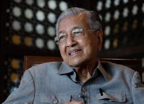 Mahathir's sons: Our father is the real target in ongoing corruption probe 