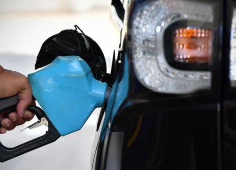 Pump prices in Singapore rise amid widening Middle East conflict