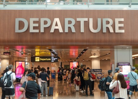 Singapore arranges flight to Oman for travellers affected by Middle East airspace closure