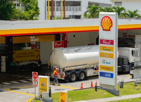 Shell leads 3rd consecutive day of downward adjustments in fuel prices, 95-octane petrol falls back below 2022 high