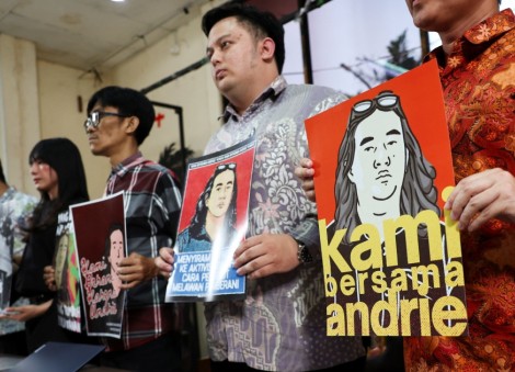 Indonesia military officer steps down following acid attack on activist