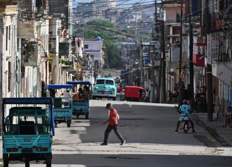 US commander meets with Cuban military officials as Trump pressures island nation