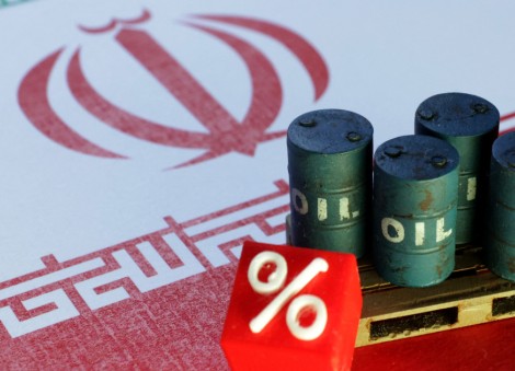 Oil falls on hopes for US-Iran ceasefire agreement
