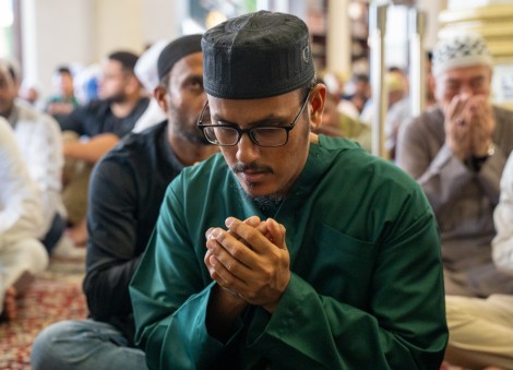 More than 260,000 prayer spaces available at mosques and other venues during Hari Raya Haji