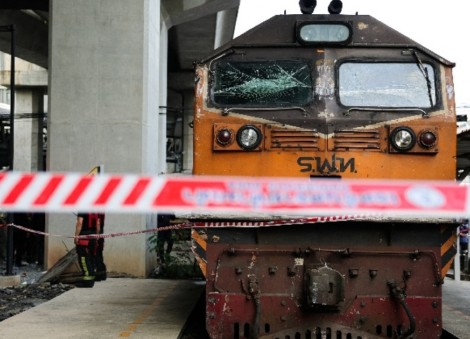 At least 8 dead, 25 injured in train collision that sparks bus fire in downtown Bangkok