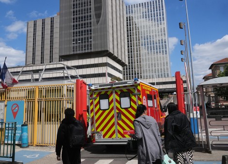 French hantavirus patient is critically ill, on an artificial lung as total cases grow to 11