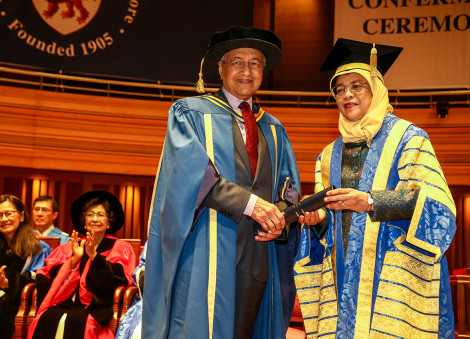 Malaysian PM Mahathir Mohamad conferred honorary doctorate by NUS