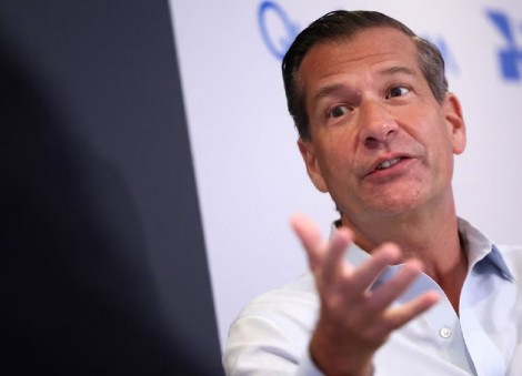 Goldman Sachs developing dozen generative AI projects, says exec