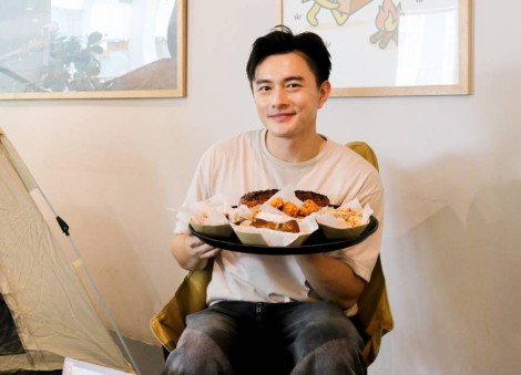 Shane Pow serves up banana bread and more at Clarke Quay pop-up cafe