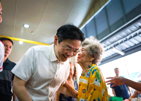 'Lawrence boy!' PM Wong reconnects with former Haig Boys' School clerk, 89, during Marine Parade walkabout