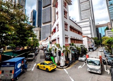 Chinese tourist allegedly chases man for 2 blocks after Gucci bag with $8,000 cash snatched at Circular Road