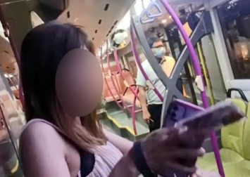 'Call the police': Woman without mask on bus taunts SBS Transit staff