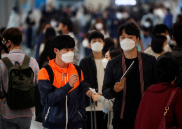 South Korea scrambles to contain new coronavirus outbreak threatening Seoul