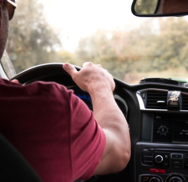 Getting a driving license in Singapore - how much does it cost?